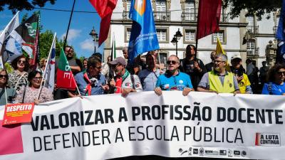 Ministro da Educação diz que greves dos professores comprometem escola pública - TVI