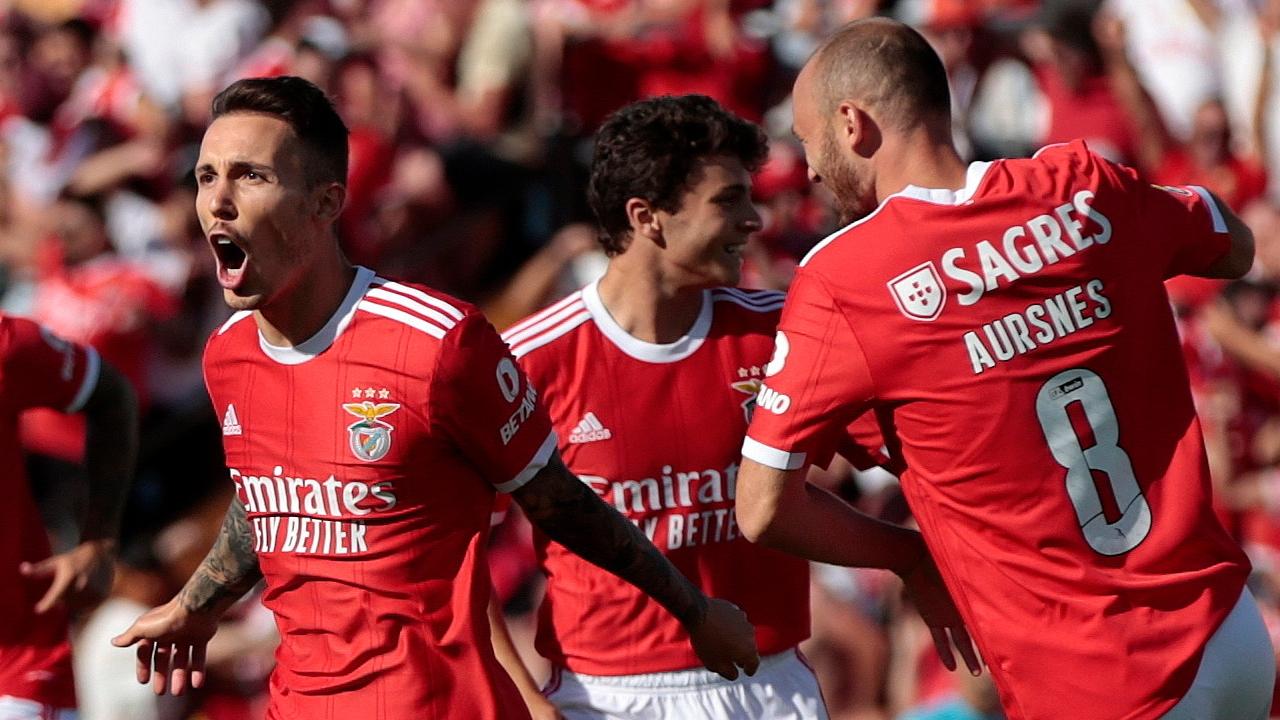CAVINATO jogou dopado contra o Benfica, nos jogos do Título e