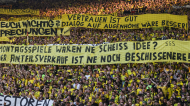 Bundesliga: adeptos protestam contra investidor privado (Foto EPA/Ronald Wittek)