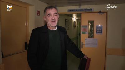 No hospital e antes de ser operado, Pedro Carvalhas afirma: «Há alguém lá em cima que gosta muito de mim» - TVI