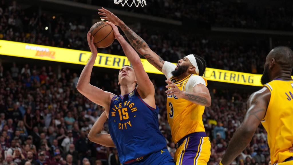 Nuggets-Lakers ((AP Photo/Jack Dempsey)