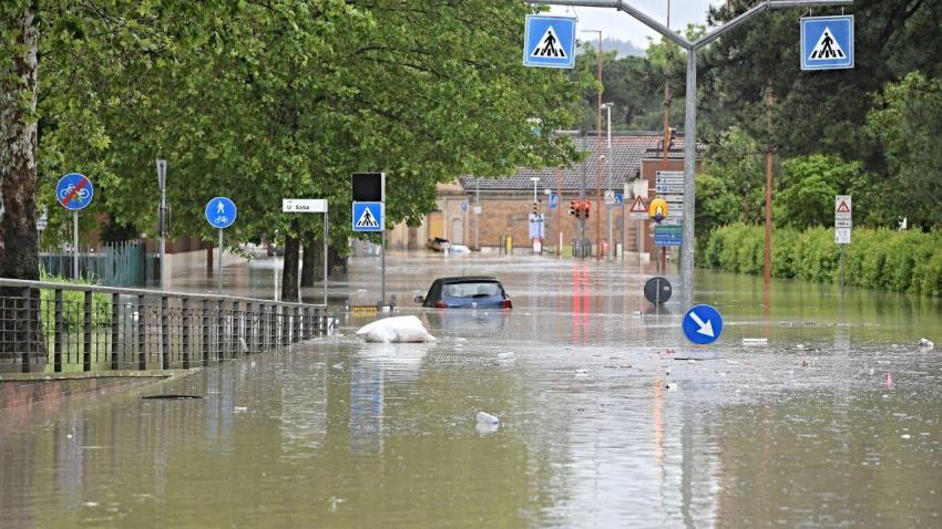 Inundações em Itália - AWAY