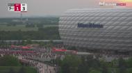 Bayern vê o título por um canudo e a debandada dos adeptos é impressionante