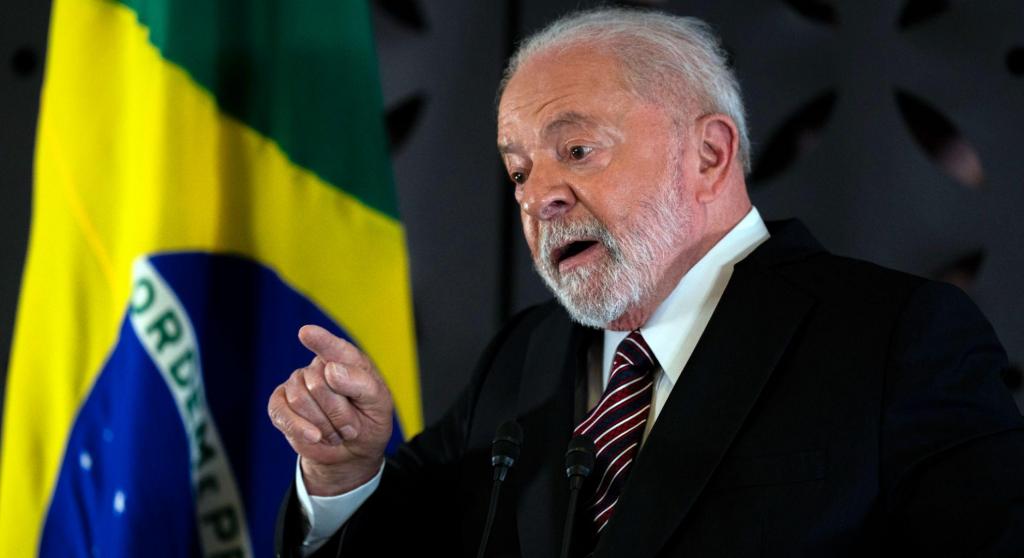 Lula da Silva na conferência de imprensa após a cimeira do G7, em Hiroshima (AP)