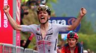 João Almeida vence 16.ª etapa do Giro 2023 (Photo by LUCA BETTINI/AFP via Getty Images)