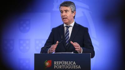 José Luís Carneiro vai avançar com candidatura para suceder a Costa no PS - TVI