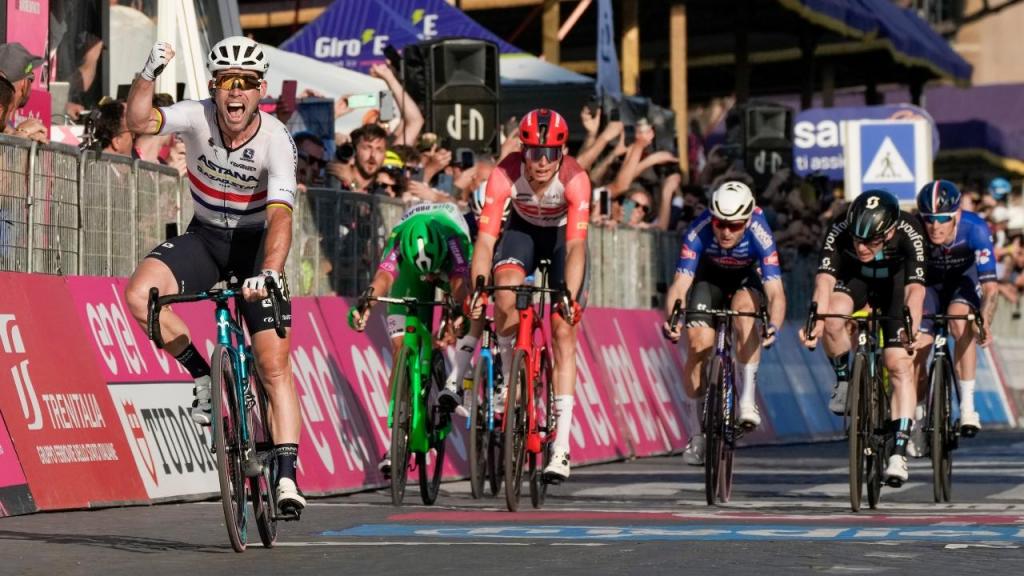 Mark Cavendish vence a 21.ª e última etapa do Giro (AP/Alessandra Tarantino)