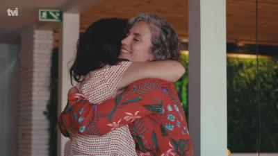 Casamento Marcado: Ana conta a amiga pormenores do primeiro encontro - TVI