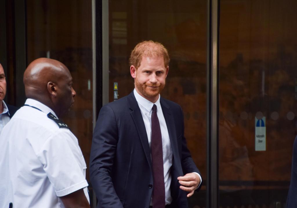Príncipe Harry depõe em tribunal (Getty Images)