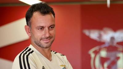 Filipe Coelho deixa comando técnico dos juniores do Benfica - TVI