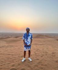 Cher Ndour no deserto do Dubai (instagram)