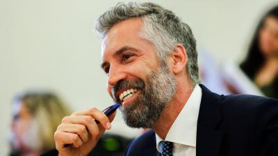 Pedro Nuno Santos está de regresso ao parlamento e diz-se sem queixas em relação a Costa - TVI