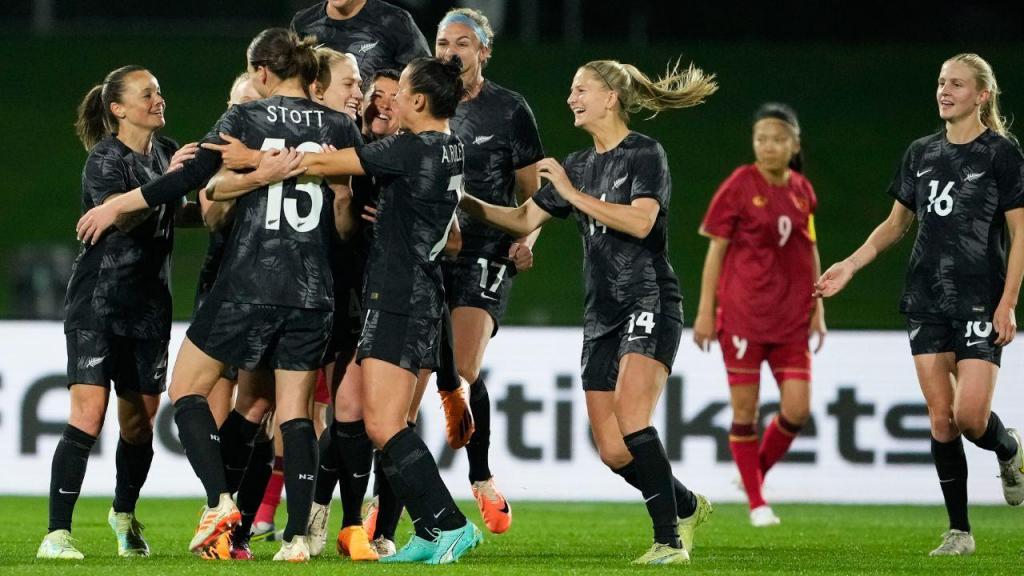 A seleção do Vietnam, adversária de Portugal no Mundial feminino, perdeu com a Nova Zelândia