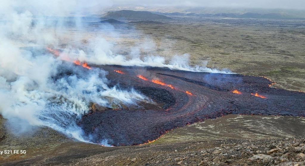 Vulcão em erupção na Islândia (DR)