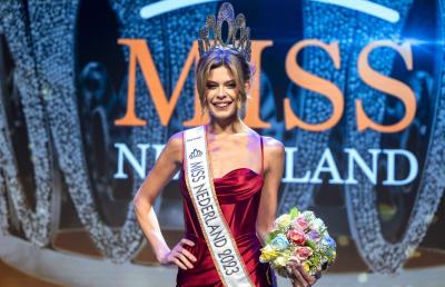 Rikkie Kollé é a primeira mulher trans a vencer o concurso Miss Países Baixos - TVI