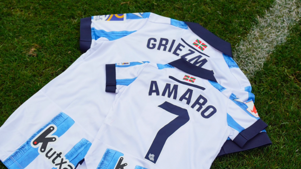 Griezmann pede e Real Sociedad oferece camisola ao filho (twitter)