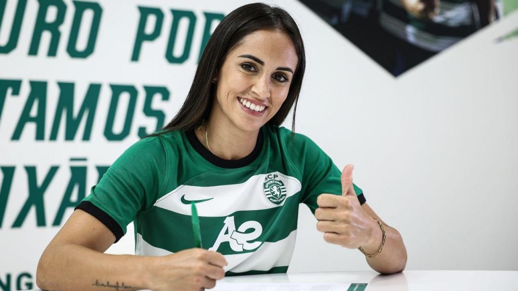 Branda Pérez renovou com o Sporting