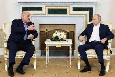 Lukashenko garante a Putin que está a "controlar" mercenários do Grupo Wagner (apesar dos seus pedidos para sair do país) - TVI
