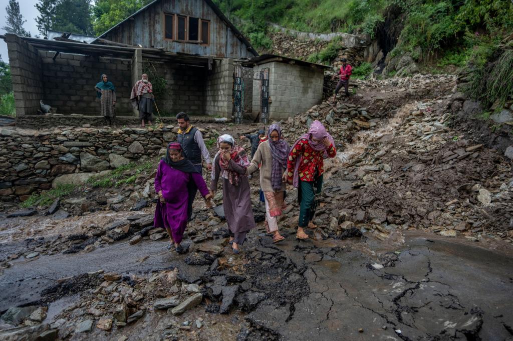 Deslizamento de terras na índia (Dar Yasin/AP)