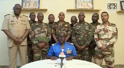Militares declaram derrube do regime presidencial do Níger - TVI