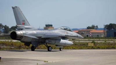 JMJ: F-16M da Força Aérea escoltam Papa sempre que sobrevoar Portugal - TVI