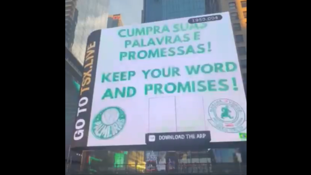 VÍDEO: adeptos do Palmeiras organizam protesto contra a presidente em Nova Iorque (twitter)