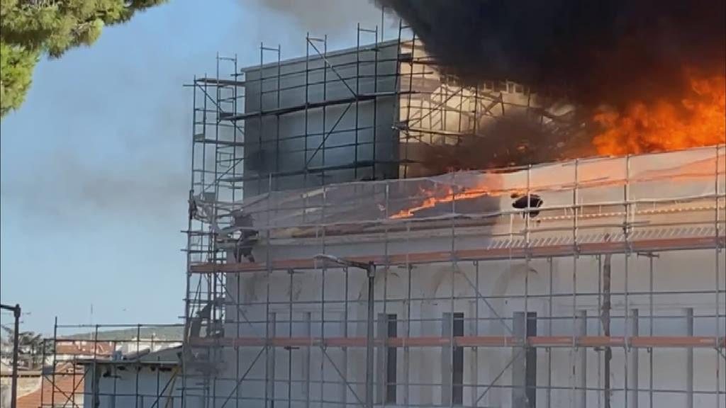 Incêndios em Évora e Aveiro dominados e sem vítimas a registar