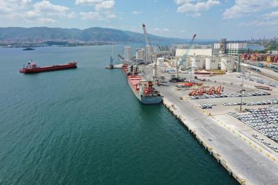 Explosão em silo de cereais em porto da Turquia faz vários feridos - TVI