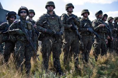Polónia mostra a sua força na maior parada militar das últimas décadas - TVI