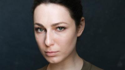“O meu principal papel é ser ucraniana”. É atriz, contracenou com Zelensky e foi refugiada em Lisboa. Agora está no exército - TVI