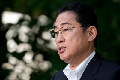 Primeiro-ministro do Japão substitui 11 ministros para melhorar popularidade - TVI