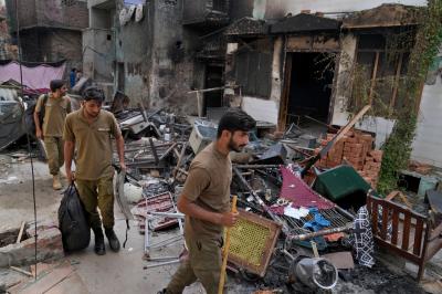 Pelo menos 11 mortos em atentado à bomba no Paquistão - TVI