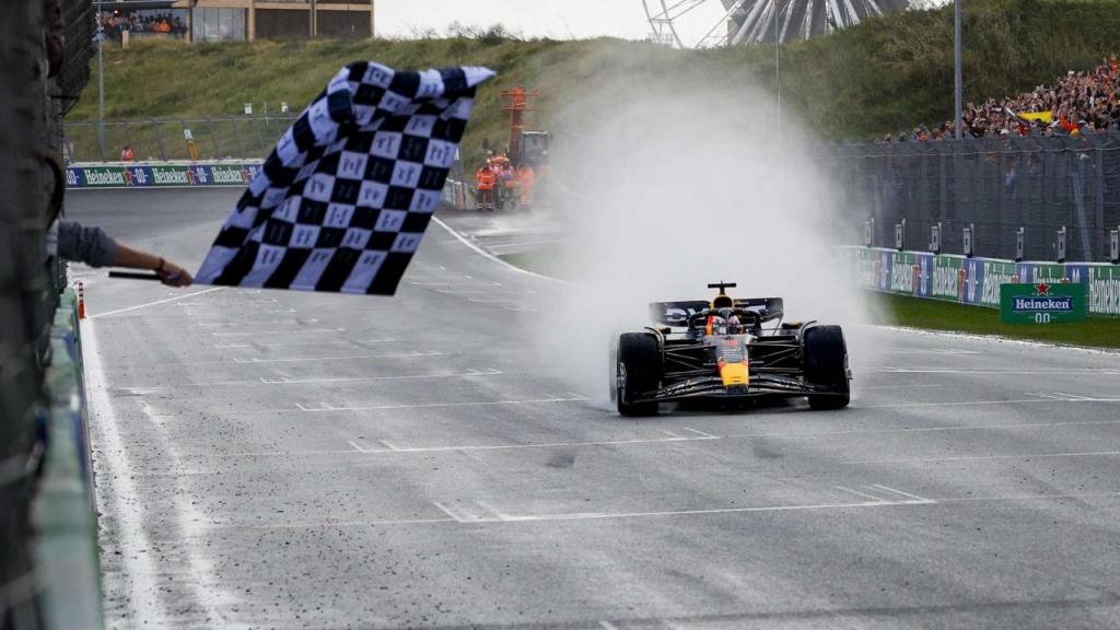 Max Verstappen vence o GP dos Países Baixos em Fórmula 1 (Remko de Waal/EPA)