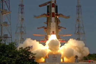 Índia lançou foguetão com o seu primeiro satélite para estudar o Sol - TVI