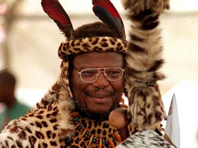 África do Sul: Figura histórica zulu Buthelezi morre aos 95 anos - TVI
