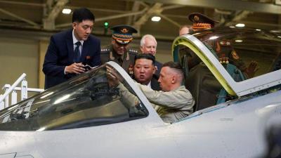 Kim Jong-un em Komsomolsk-on-Amur para visitar fábrica de aviões russa - TVI