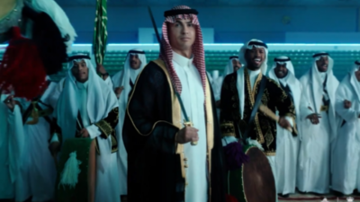 VÍDEO IMPERDÍVEL: Ronaldo, Otávio e Luís Castro de lenço árabe e espada - TVI