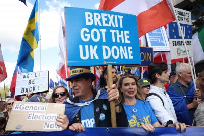 "Há um sentimento grande de que o Brexit não funcionou": milhares de britânicos manifestaram-se em Londres pela reintegração na UE - TVI