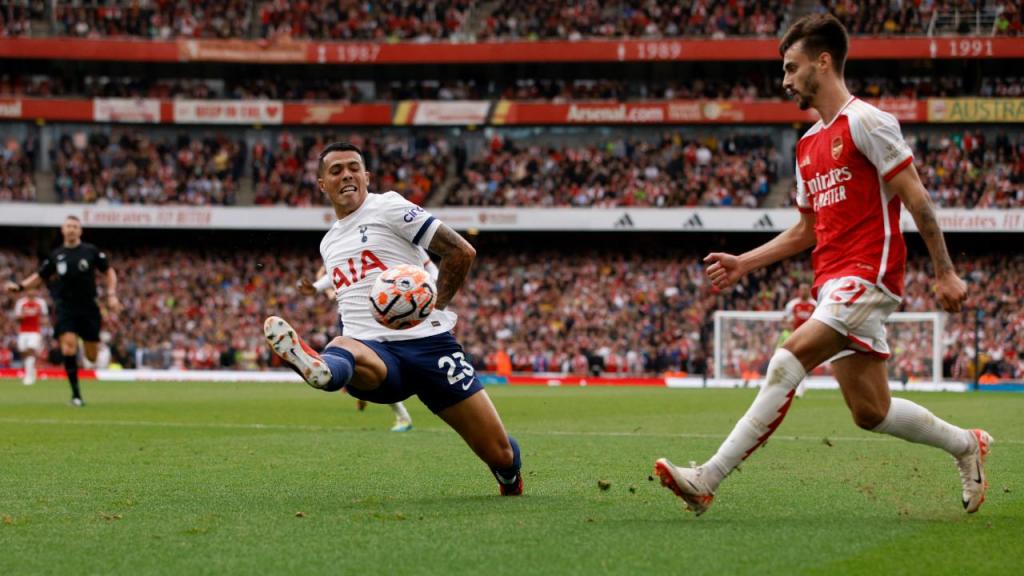 Arsenal-Tottenham (AP Photo/David Cliff)