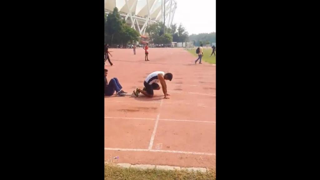 Fogem do controlo antidoping e prova decorre com um atleta (vídeo/twitter)