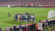 VÍDEO: FC Porto faz a roda perto da bancada dos seus adeptos 