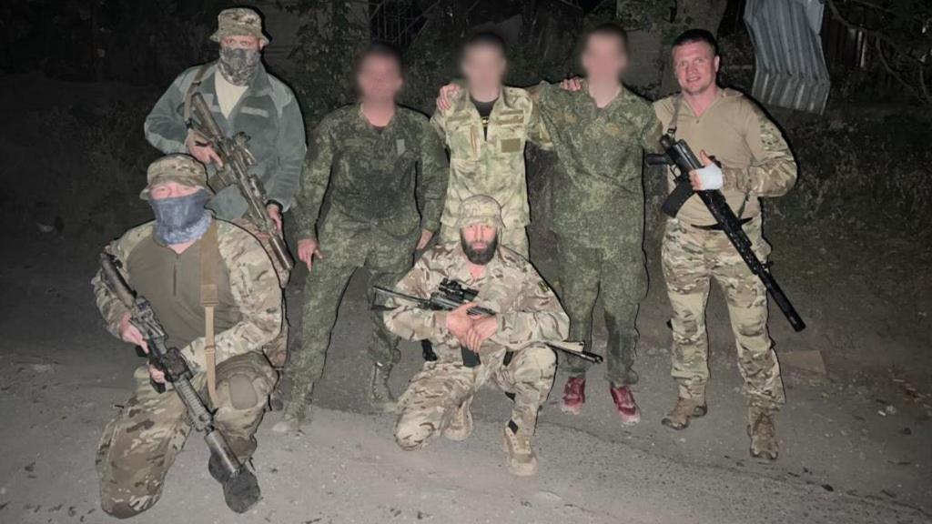 Soldados ucranianos resgatados em operação especial (Facebook)