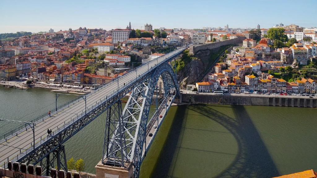Ponte D. Luis I, Porto (foto: Diego Delso/Wikimedia CC)