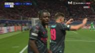 Guardiola sorri: Doku finaliza contra-ataque do Manchester City