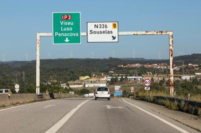 Presidente da Câmara de Coimbra ameaça cortar A1 e linha do Norte para IP3 ser autoestrada - TVI