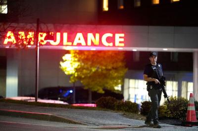 Estados Unidos: tiroteio no Maine faz pelo menos 22 mortos. Suspeito está a monte - TVI