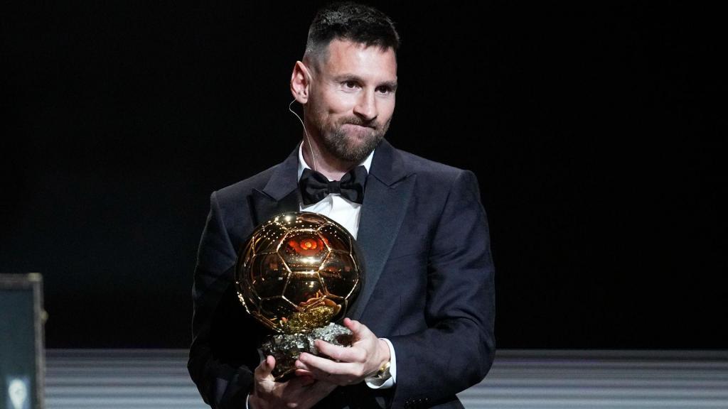 Lionel Messi ganha Bola de Ouro pela 8ª vez