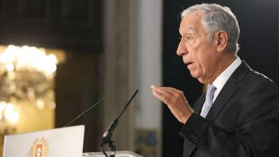 Marcelo nega convite ou autorização de contacto a Centeno para chefiar Governo - TVI