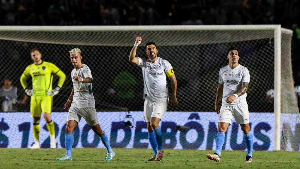 De loucos: Botafogo permite nova reviravolta com hat trick de