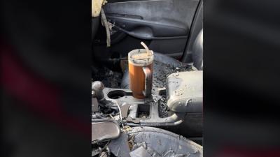 Copo térmico intacto em carro destruído pelo fogo faz sucesso no TikTok. Fabricante dos copos vê o vídeo e... oferece carro à cliente - TVI